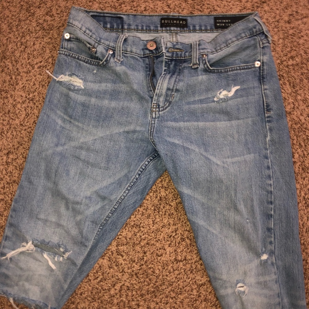 Ripped bullhead boyfriend shorts